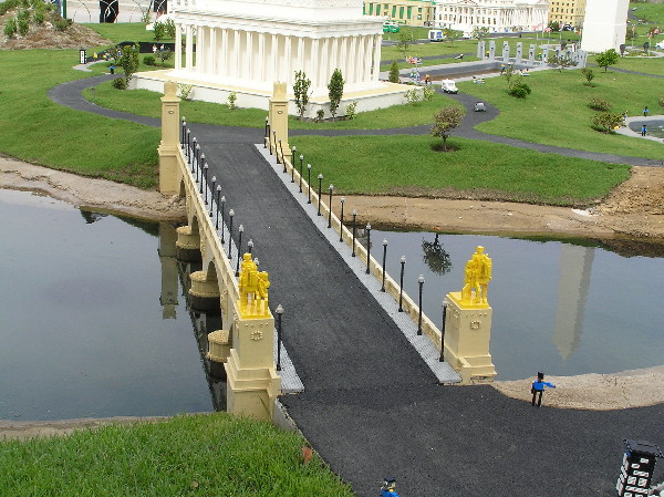 miniland-335.jpg
