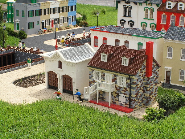 miniland-360.jpg