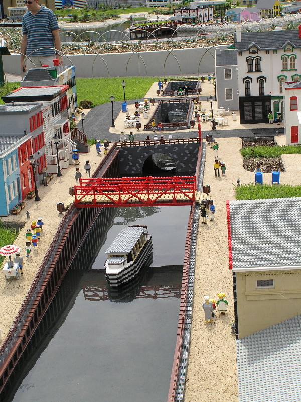 miniland-365.jpg