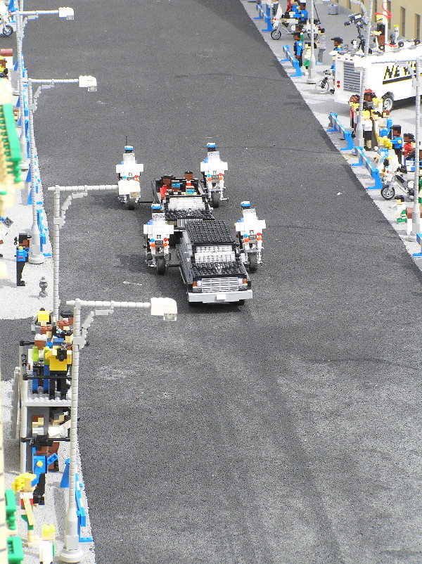 miniland-390.jpg