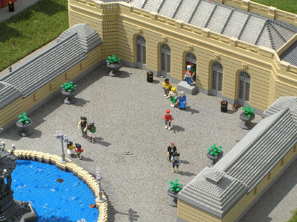 miniland-431.jpg