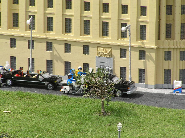 miniland-432.jpg