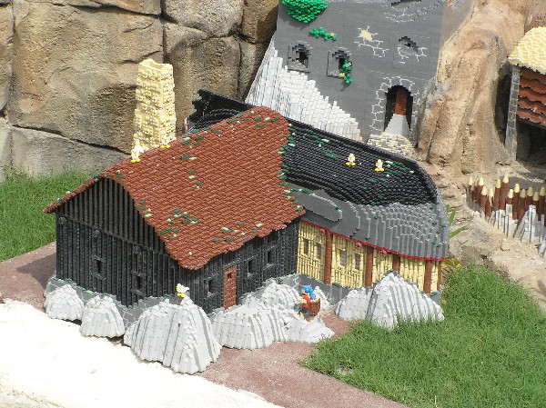 miniland-506.jpg