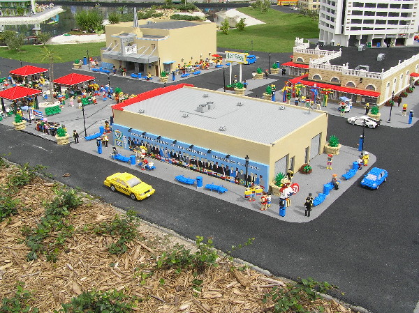 miniland-572.jpg