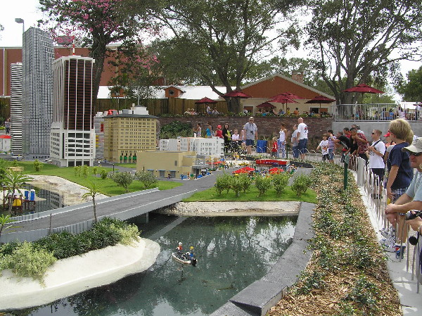 miniland-594.jpg