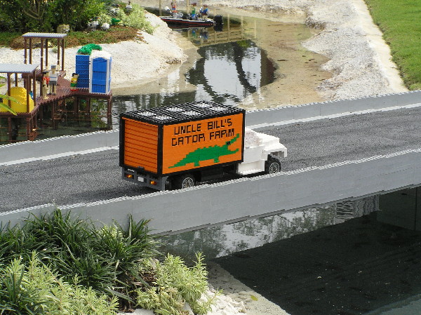 miniland-595.jpg