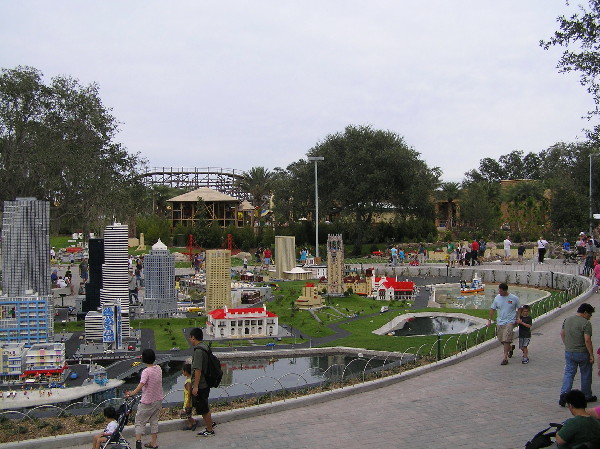 miniland-712.jpg