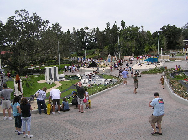 miniland-716.jpg