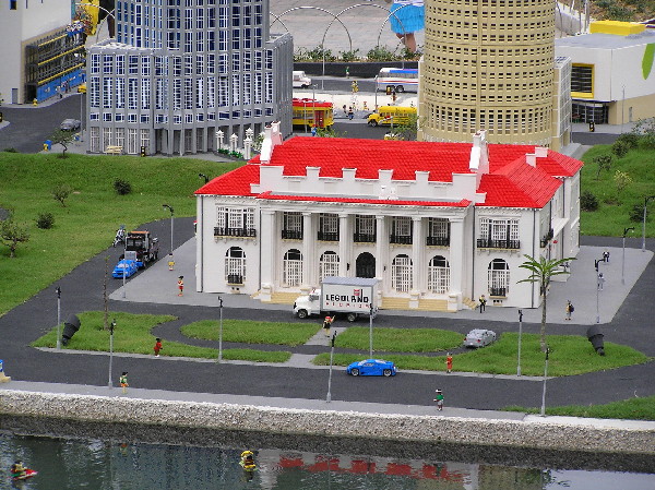 miniland-728.jpg