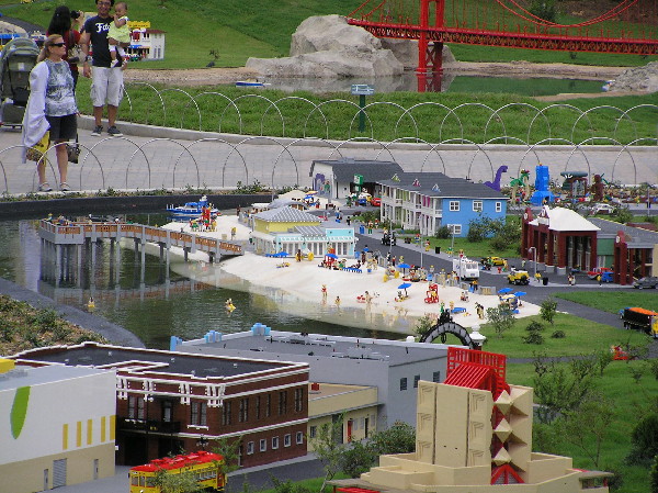 miniland-731.jpg