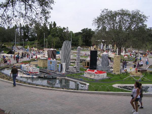 miniland-734.jpg
