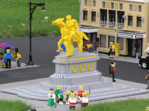 miniland-829.jpg