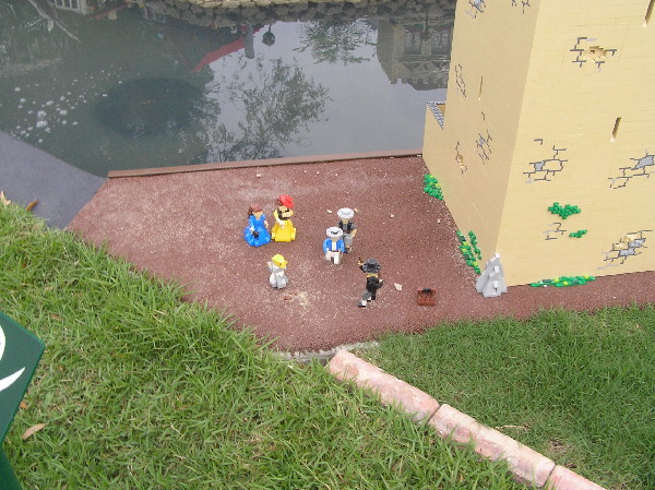 miniland-882.jpg