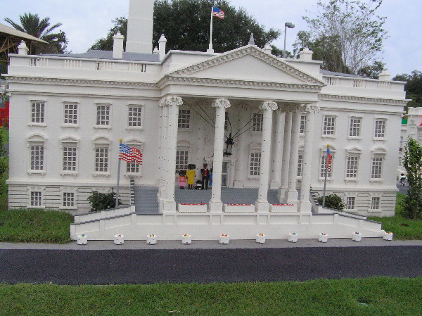 miniland-920.jpg