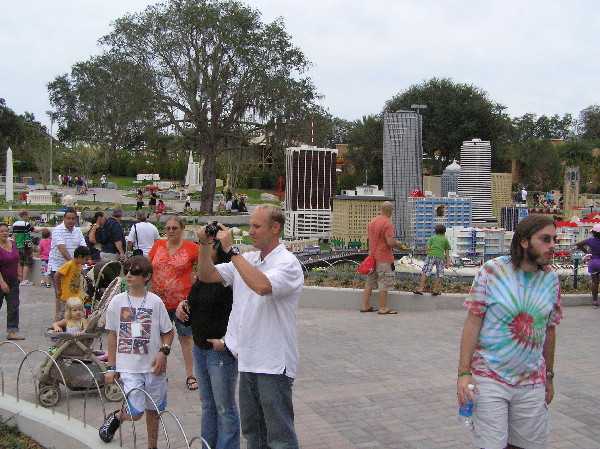 miniland-932.jpg
