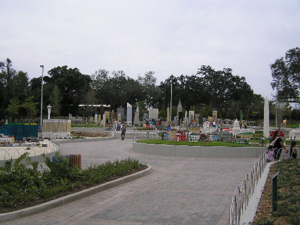 miniland-936.jpg