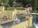 miniland-480.jpg