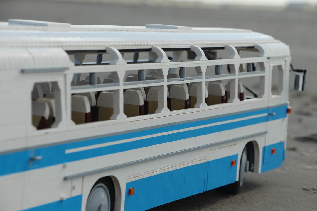 07-bus_sd11.jpg