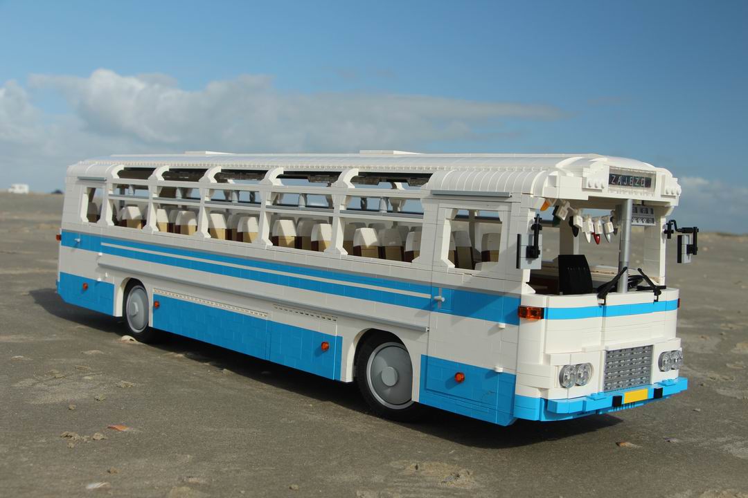 11-bus_sd11.jpg