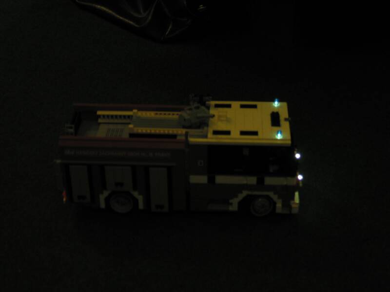 38-dennis-exhibition.jpg