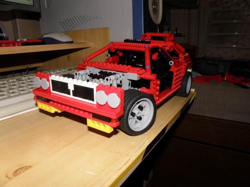 lancia-10.jpg