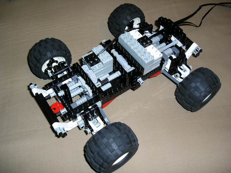 whitestorm-01-chassis.jpg