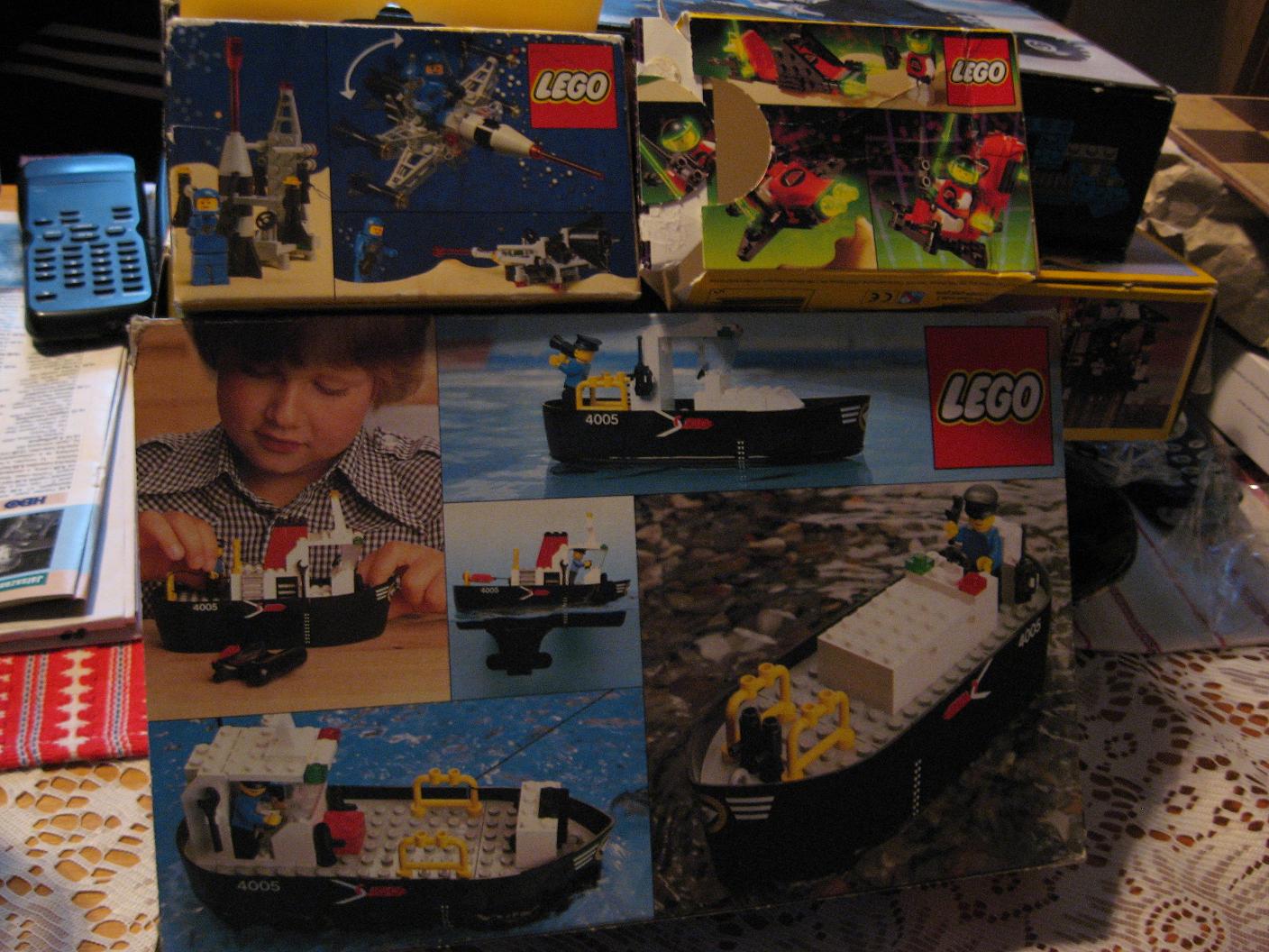 4005_tug_boat_back.jpg