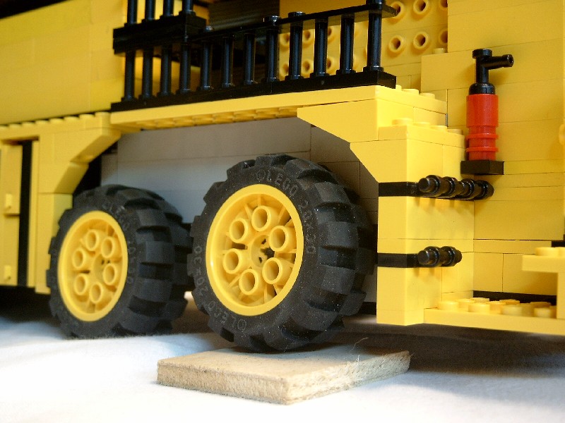 016_truck.jpg