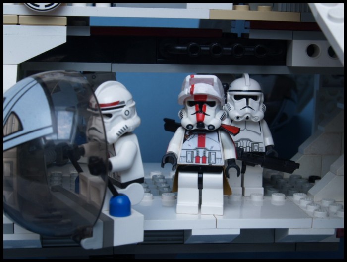 commander_deviss_01small.jpg