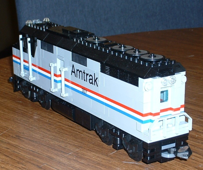 amtrak_diesel_-_2.jpg