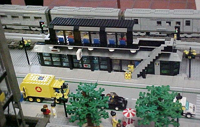 pierre-monorail-station-1.jpg