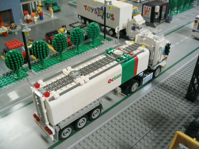 octan-tanker-1.jpg