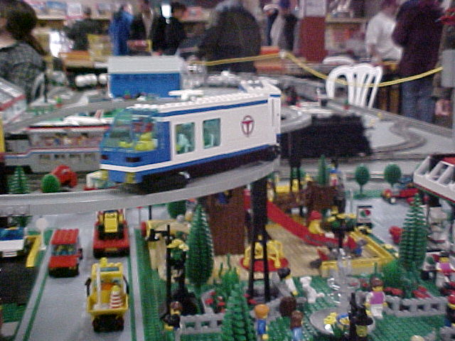 monorail-1.jpg