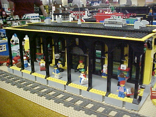 luc-train-station-3.jpg