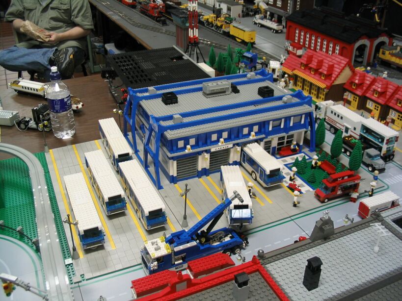 luc-buses-garage.jpg