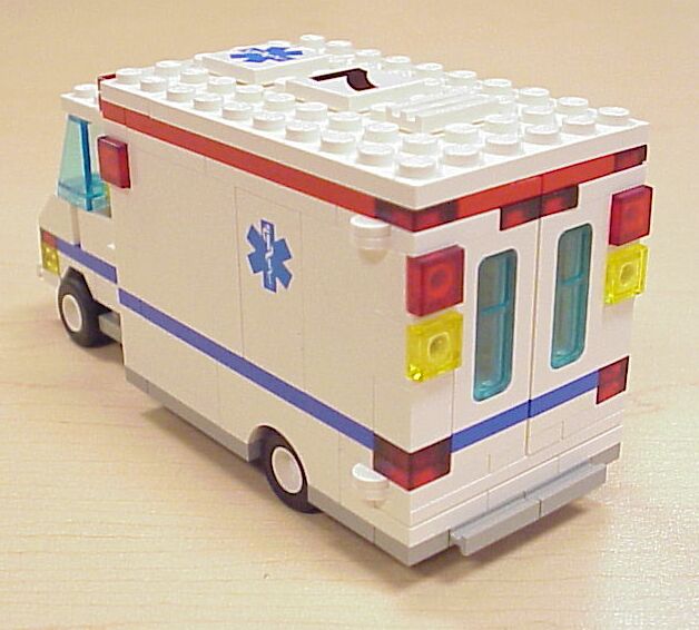 ambulance-03.jpg