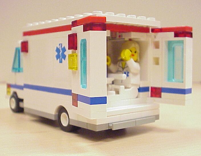 ambulance-09.jpg