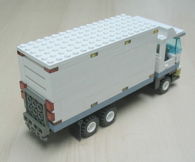 delivery-truck-1-4.jpg