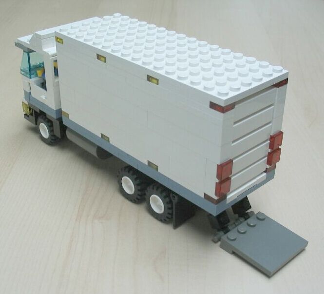 delivery-truck-1-7.jpg