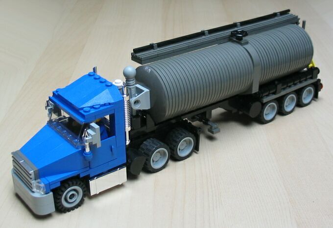 semi-tanker-1.jpg