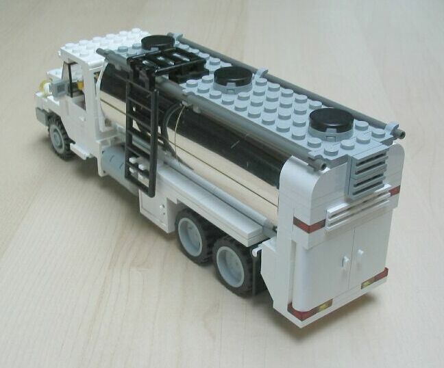 milk-truck-3.jpg