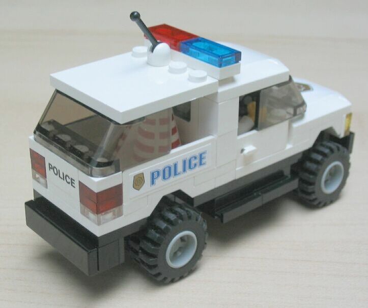 police-suv-4.jpg