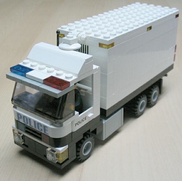 police-truck-1.jpg