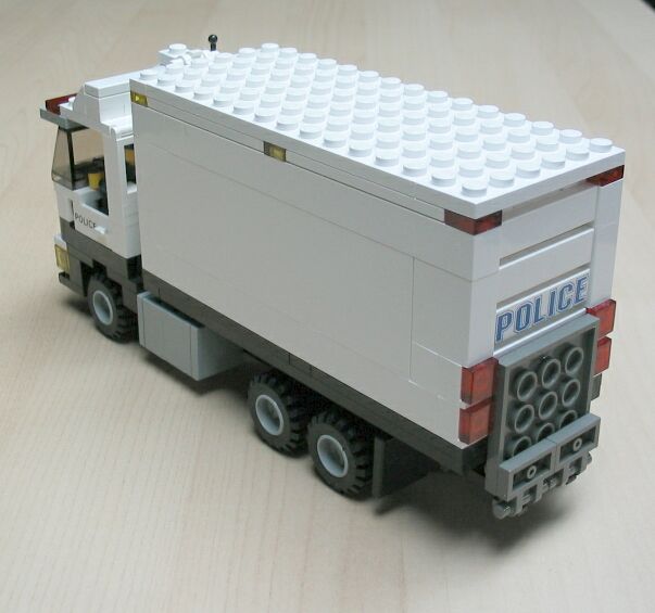 police-truck-3.jpg