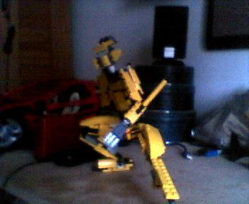 yellowbot003.jpg