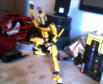 yellowbot010.jpg