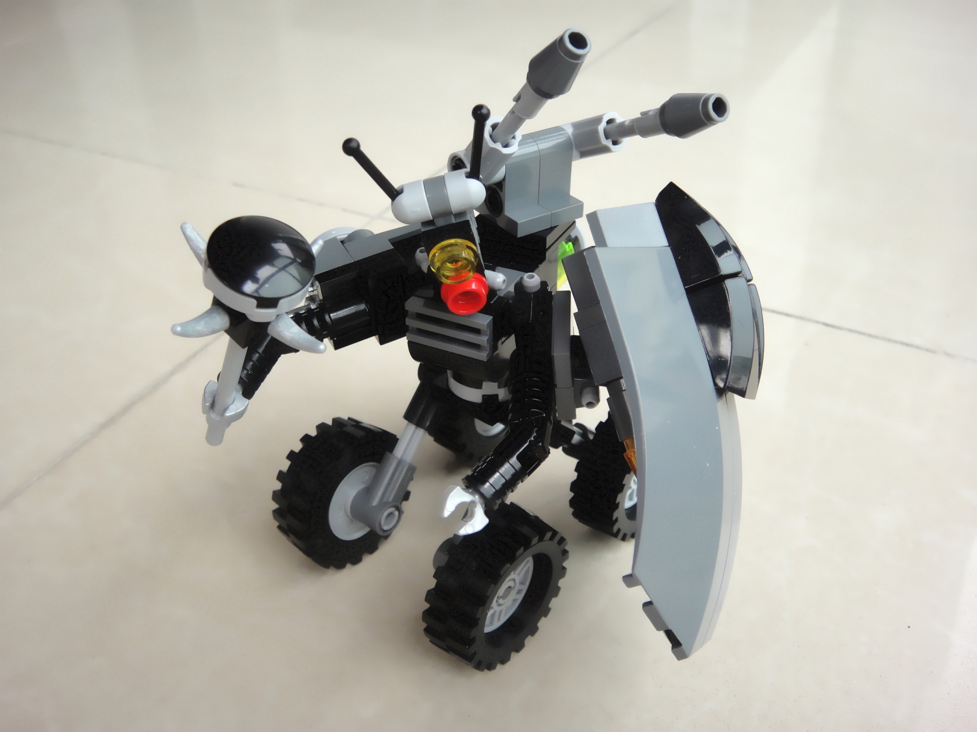 lego_moc_-_steel_rasp_achilles_09.jpg