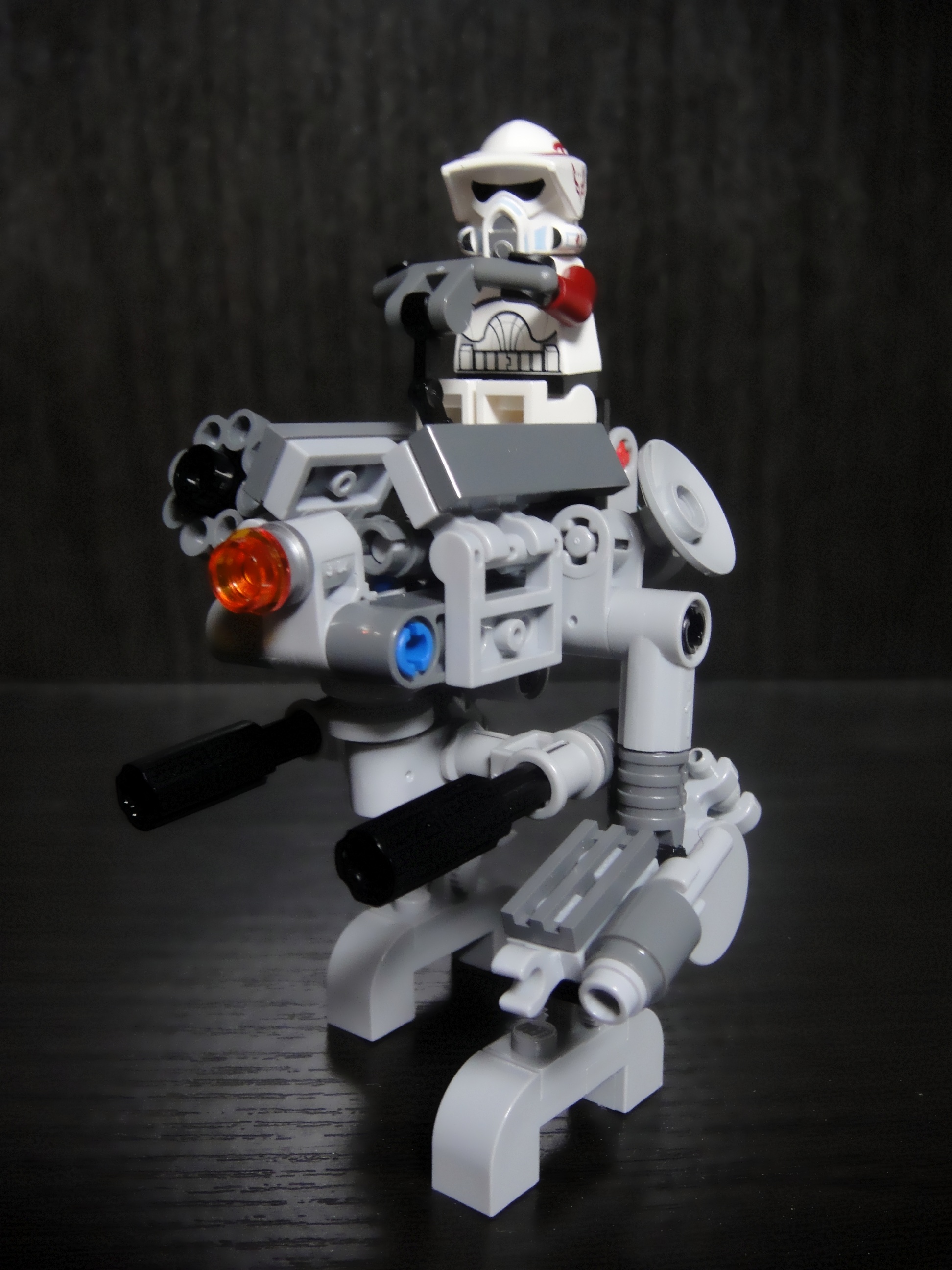 moc_steel_striker_mkii_01_front_left.jpg