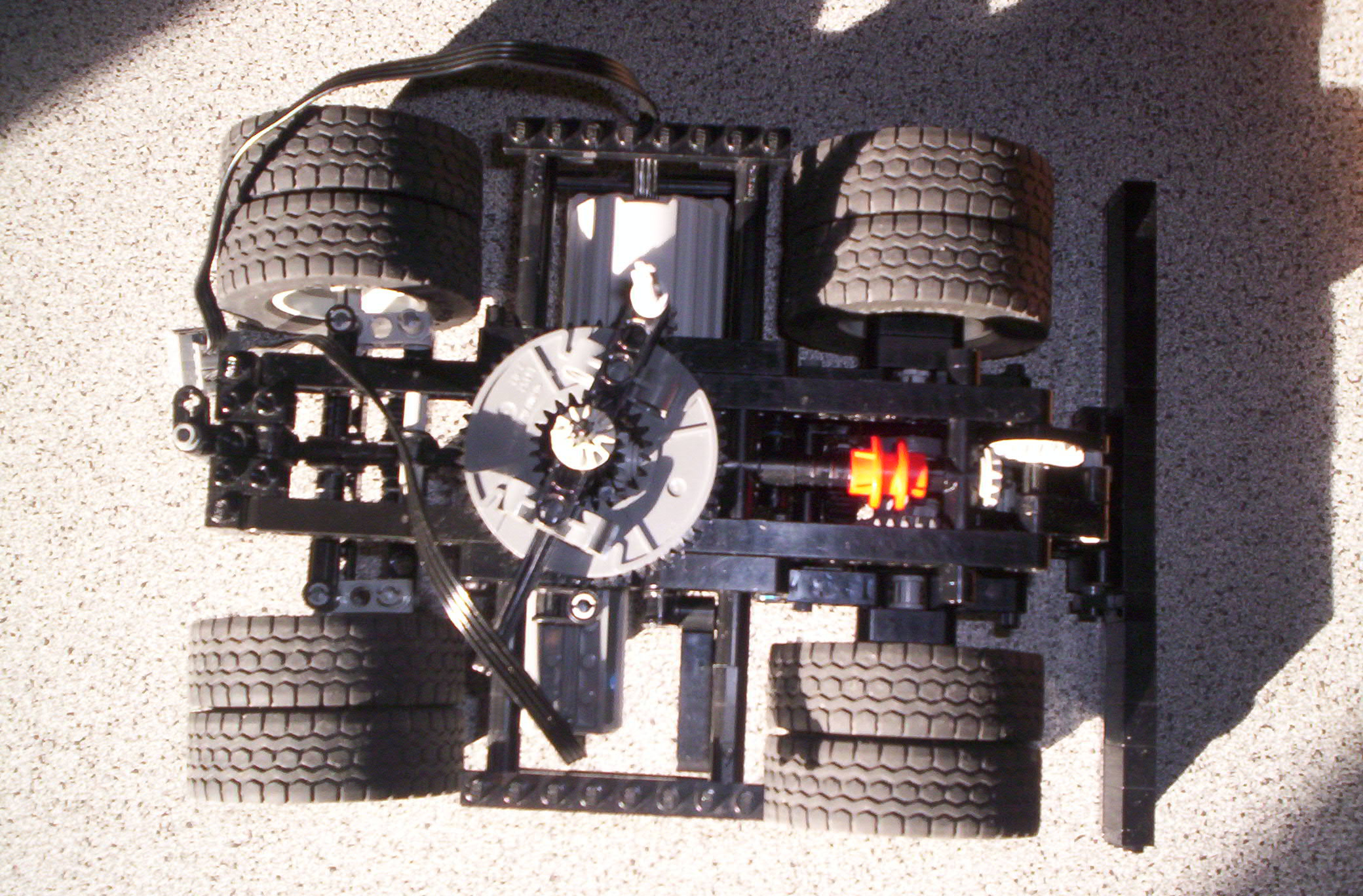 chassisjcb_003.jpg