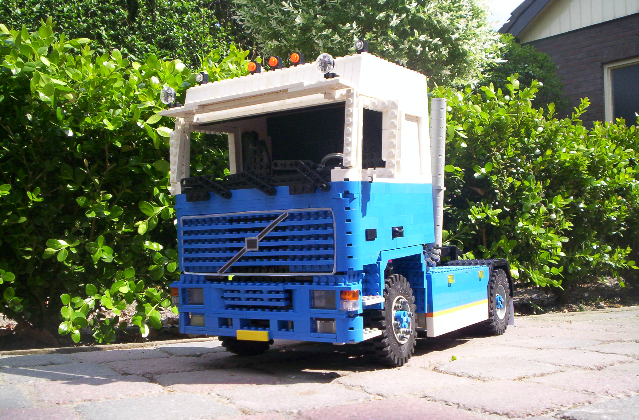 007_000.jpg